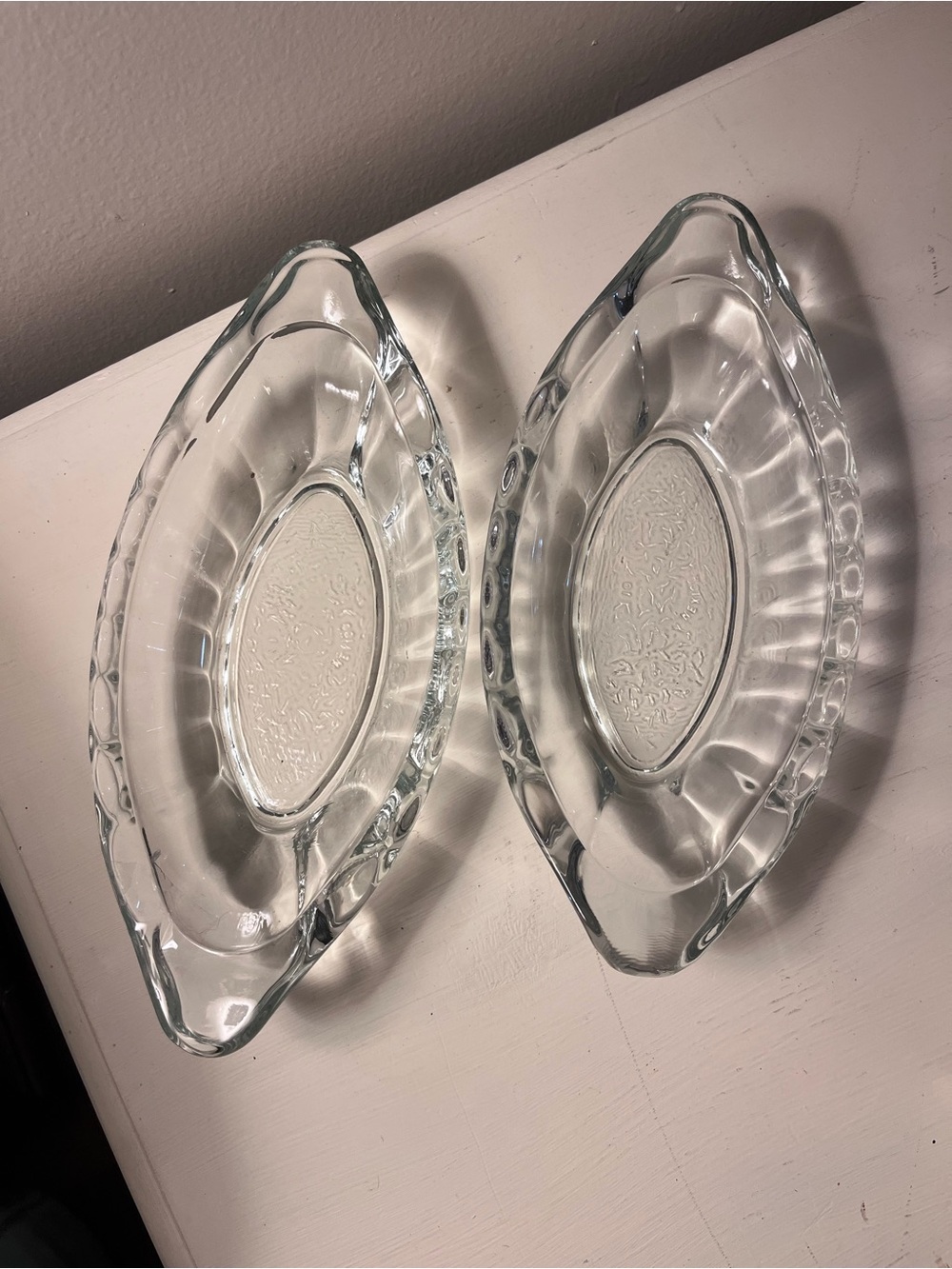 Elegant Pair of Clear Glass Ice cream Banana Split Serving Dishes